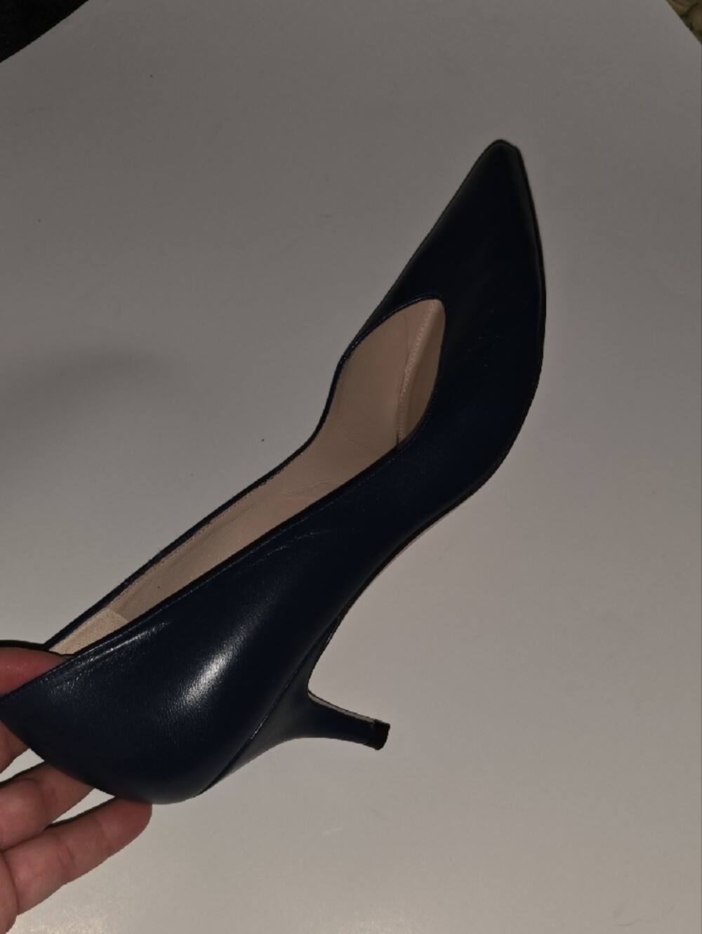 Stuart Weitzman SZ 9.5 Navy Pointed Toe Leather Pumps Made In SPAIN - Picture 6 of 7